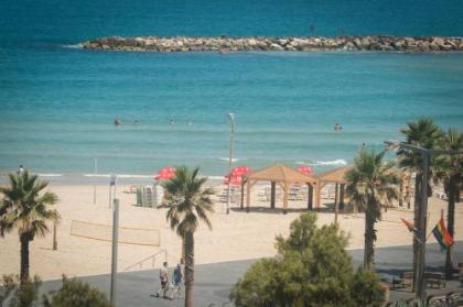 TLV88 Boutique Sea Hotel - image 6