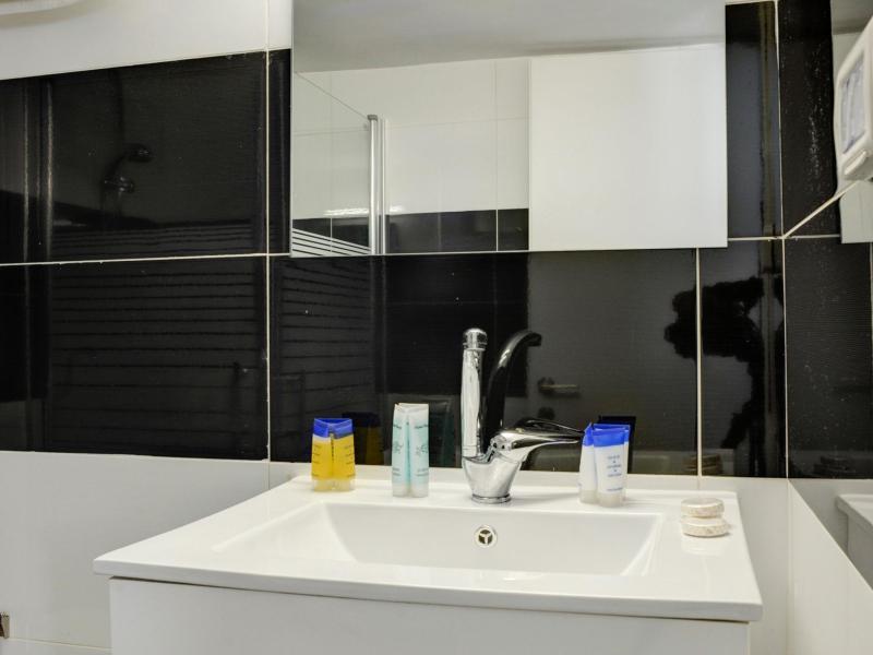 Liber Seashore Suites Aparthotel - image 6