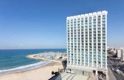 Crowne Plaza Tel Aviv Beach - image 1