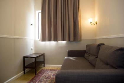 Lenis Hotel - image 5