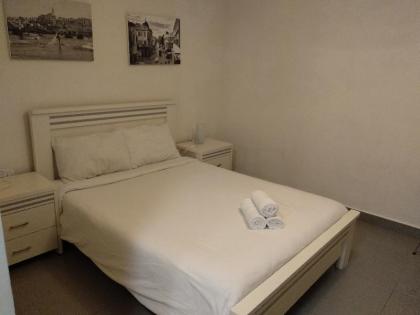 Dizengoff Inn Apartments - image 13