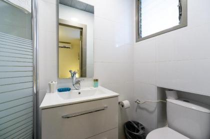 Dizengoff Inn Apartments - image 15