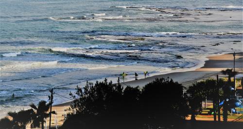 Penthouse Apartment On The Beach - image 5