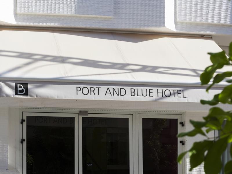 Port and Blue TLV Boutique Suites - image 5