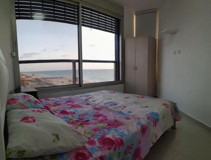 Hotel Apartment Short Term Tel Aviv Bat Yam 5 - image 1