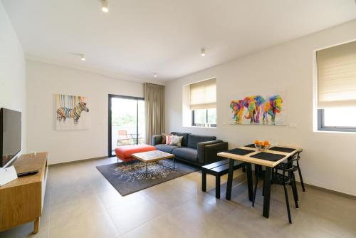 Sunny Luxury Apartments - image 7