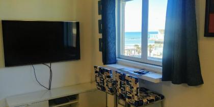 Central Stay TLV Beachfront - image 10