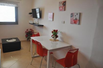 Hotel Apartment Short Term Tel Aviv Bat Yam 353 - image 5