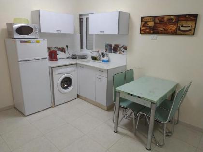 Short Term Apartment Tel Aviv Bat Yam 413 - image 11