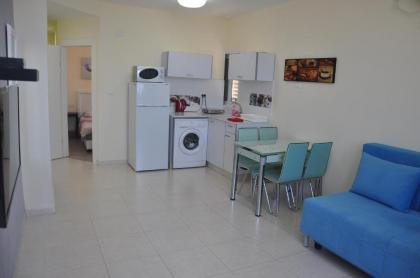 Short Term Apartment Tel Aviv Bat Yam 413 - image 4