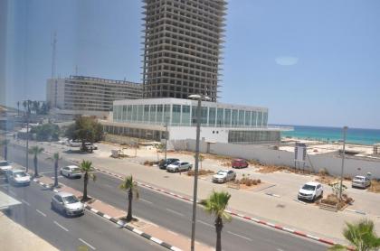 Short Term Apartment Tel Aviv Bat Yam 413 - image 6