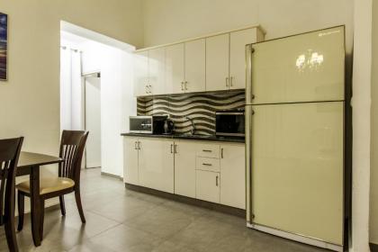 Sunset Beach Apartments - image 5