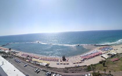 Sweet Honeymoon Apartment Tel Aviv Bat Yam 611 - image 1