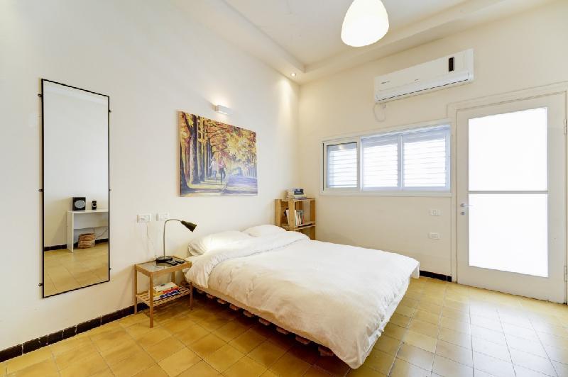 Beautiful 1BR on Dizengoff St. - image 7