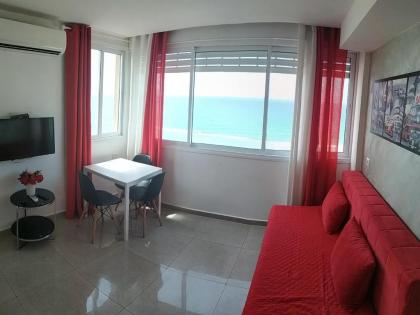 612 apartment on the beach - image 1