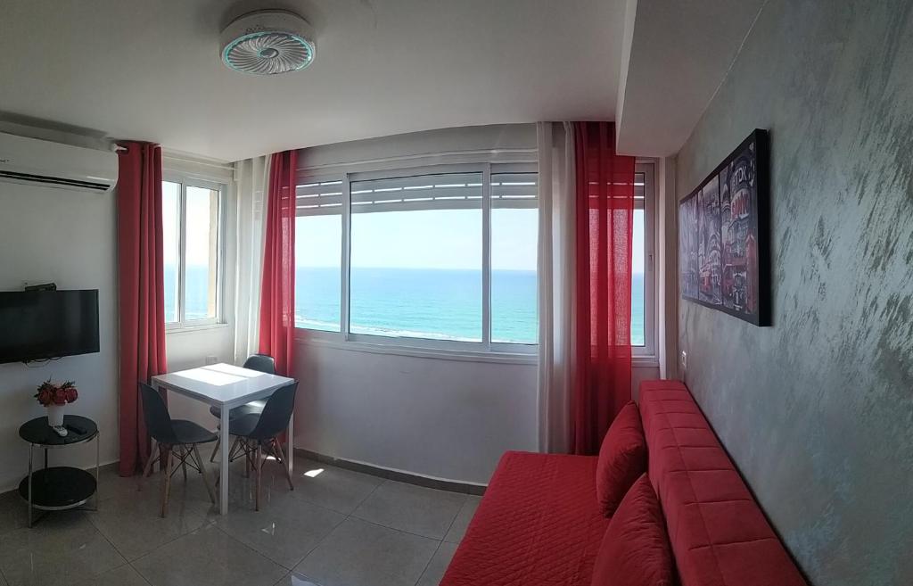 612 apartment on the beach - image 7