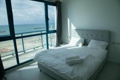 M Sea Suites - By The Beach - image 12