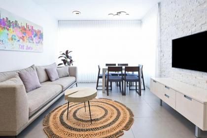 Spacious 3BR on Frishman Beach by HolyGuest Tel Aviv