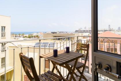 6 Ben Azariah - By Beach Apartments TLV - image 2