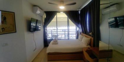 Dizengoff Penthouse Boutique Hostel - image 16