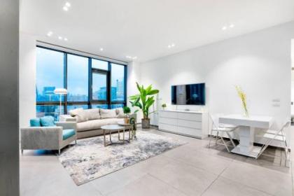 Luxury Beach Tel Aviv 2BR by Airsuite - image 10