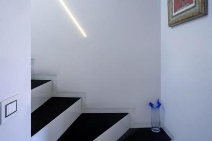 Design 2 Bdr Duplex Penthouse Rothschild #TL54 - image 1