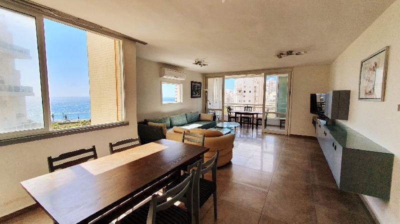 Charming 3 Bdr Apartment Sea View Bat Yam #B5 - main image