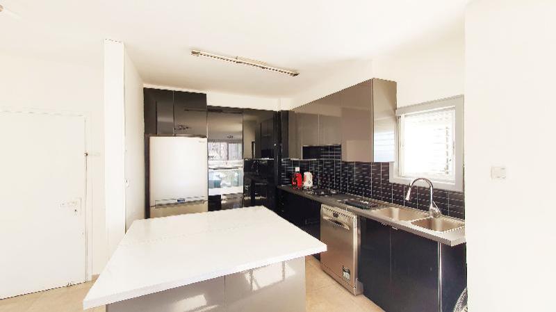 Charming 3 Bdr Apartment Sea View Bat Yam #B5 - image 2