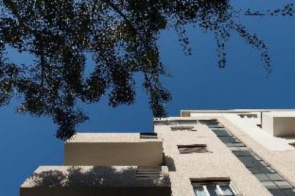 BRIGHT & CHIC w/ SUNNY BALCONY - BEN YEHUDA 204 - image 17