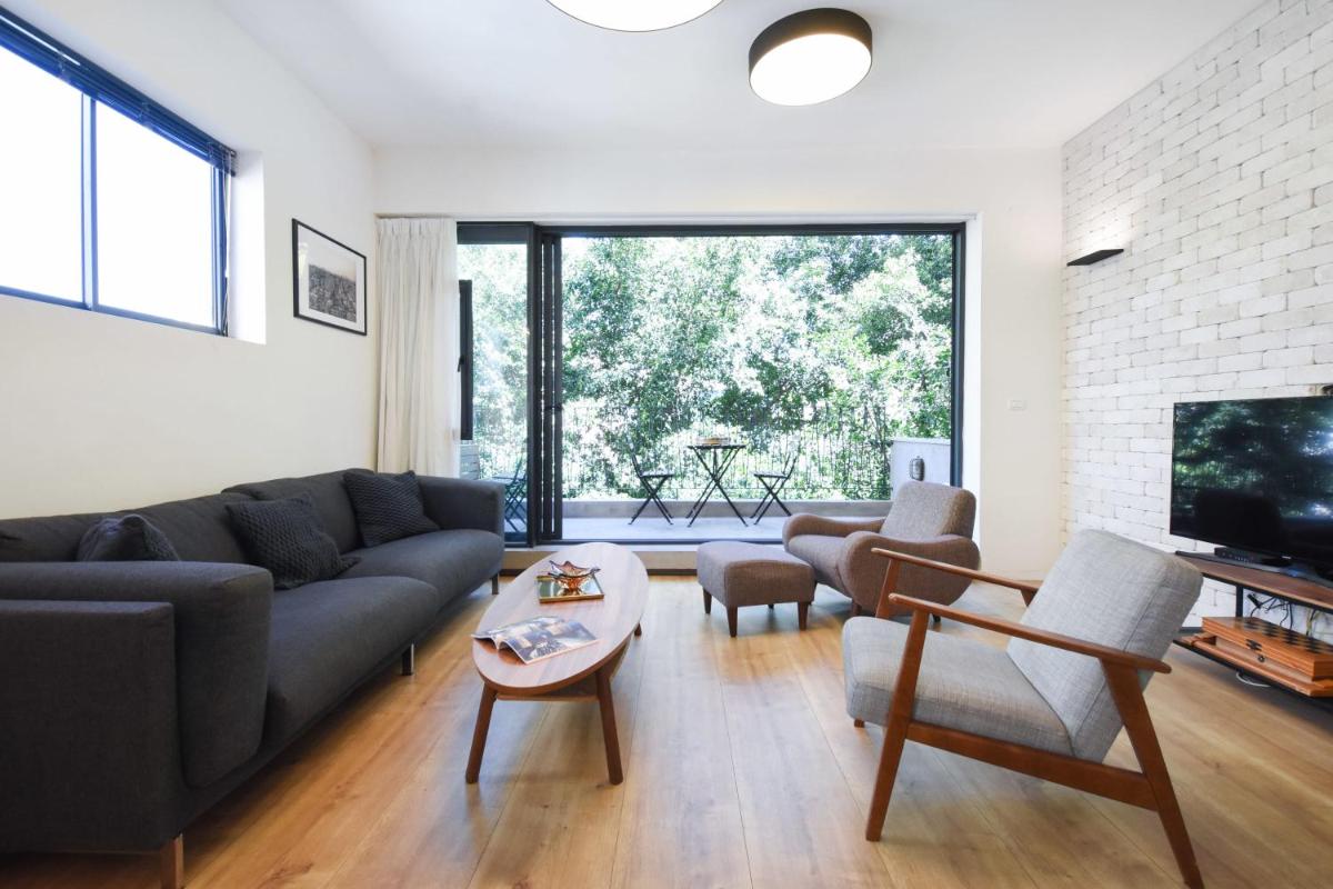 Design 2BR in Dizengoff st by HolyGuest - image 2