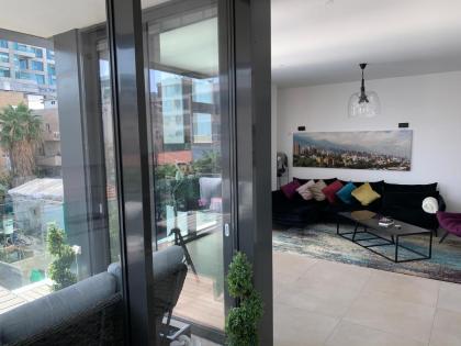 Colombia  and Stylish flat with a sea view - image 19