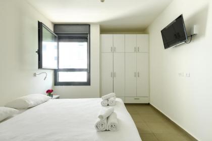 דירות גני תערוכה - TLV university apartments near Expo by Sea N' Rent - image 3