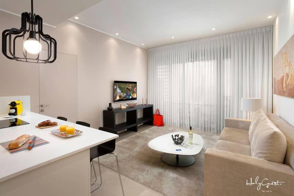 Chic 1BR in White City by HolyGuest - main image