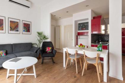 Cozy and Spacious by TLV2RENT - image 11