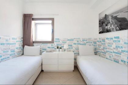 Amazing 2BR in Ben Yehuda by Holiday-Rentals - image 8