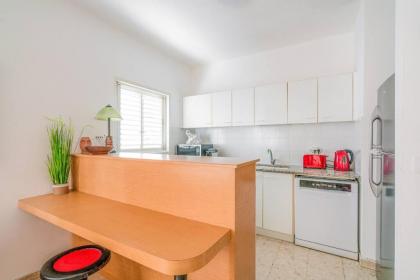 2BR - 12 04 Frishman St Tel aviv - image 6