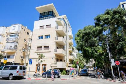 Central 2BR in Ben Yehuda by Holiday-rentals - image 12