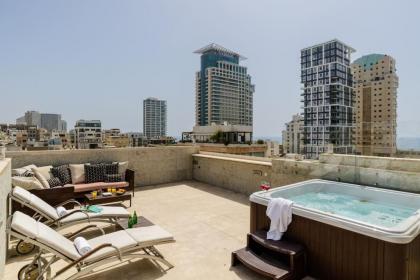 Into the Jacuzzi by HolyGuest Tel Aviv 