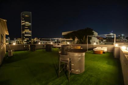 Huge Rooftop Apt city view in the heart of TLV Tel Aviv 