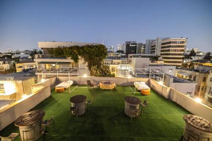 Huge Rooftop Apt city view in the heart of TLV - image 10