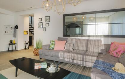 LUXURY SEA VIEW APARTMENTS - image 15