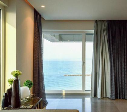 Luxury Sea View At The beach - image 2