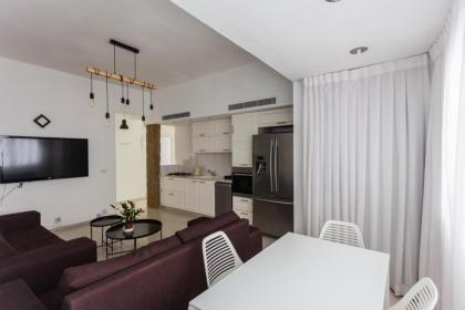 Romantic 2 BD Apartment in TLV - image 9