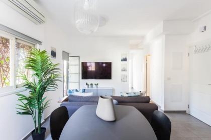 Arenda Tel Aviv - Rothschild Boulevard Apartments - image 9