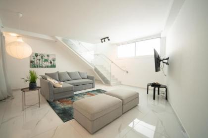 Lapin Luxury Apartment By Nimizz - image 19