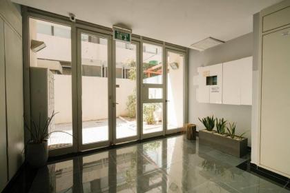 Ben Yehuda Duplex Apartment By Nimizz - image 2