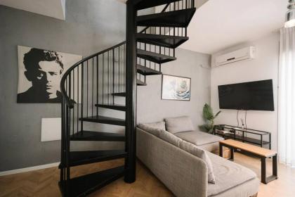 Ben Yehuda Duplex Apartment By Nimizz - image 5