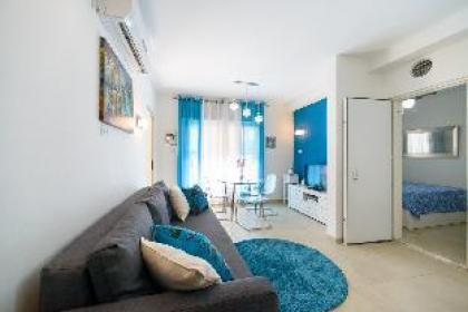 Beautiful apartment Ben Yehuda 5 minutes near sea - image 4