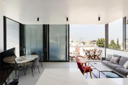 Stylish 2-BR near Rothschild Blvd by HolyGuest Tel Aviv