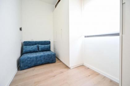 Charming 1BR Apt in Authentic Bauhaus Building - image 12